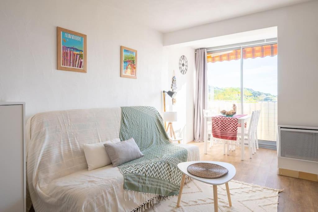 Charmant A 600 M Des Plages Proche Des Commerces Lesclesdenicole Carqueiranne Kültér fotó